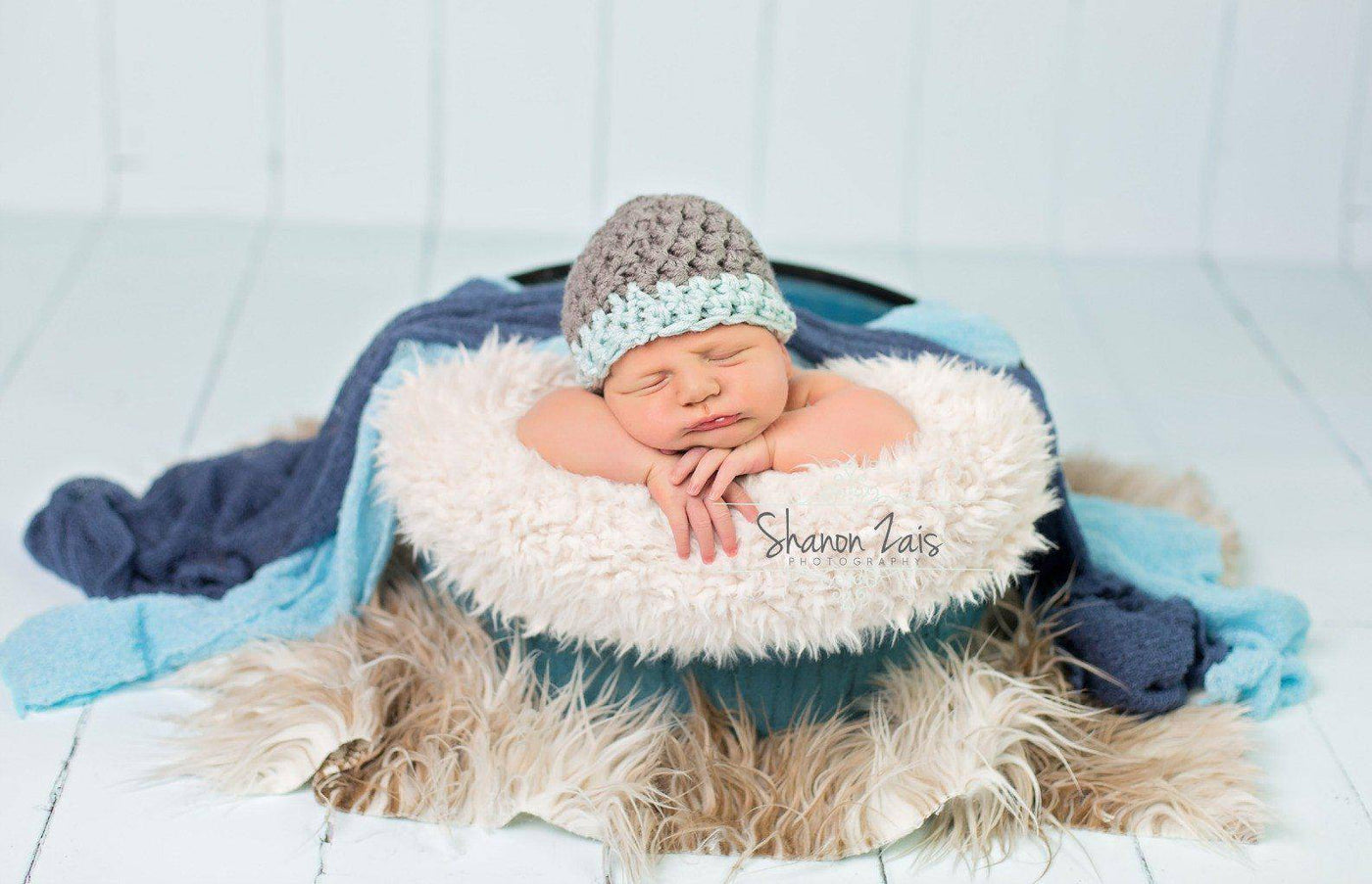 SET Gray Newborn Baby Hat Glacier Blue Edge and Stretch Knit Wraps - Beautiful Photo Props