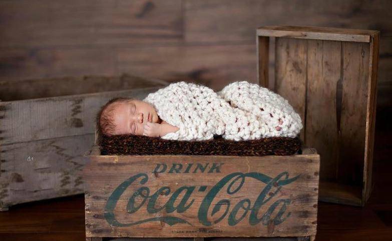 Newborn Baby Chunky Cocoon in White - Beautiful Photo Props