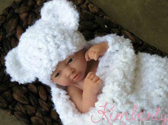 White Clouds Cocoon And Teddy Bear Hat Set - Beautiful Photo Props