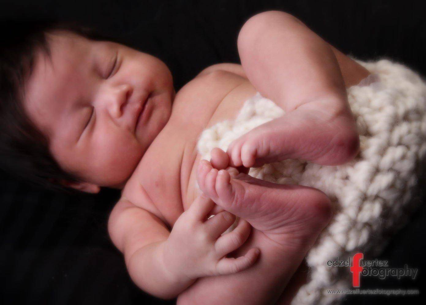 Chunky Cream Newborn Diaper Cover - Beautiful Photo Props