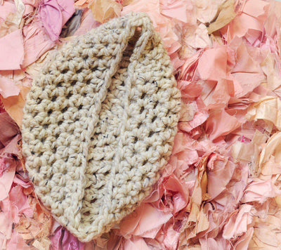 Chunky Oatmeal Baby Bowl Newborn Egg - Beautiful Photo Props