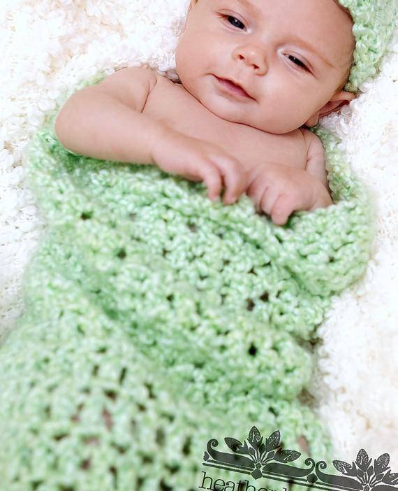 Spring Green Newborn Cocoon - Beautiful Photo Props
