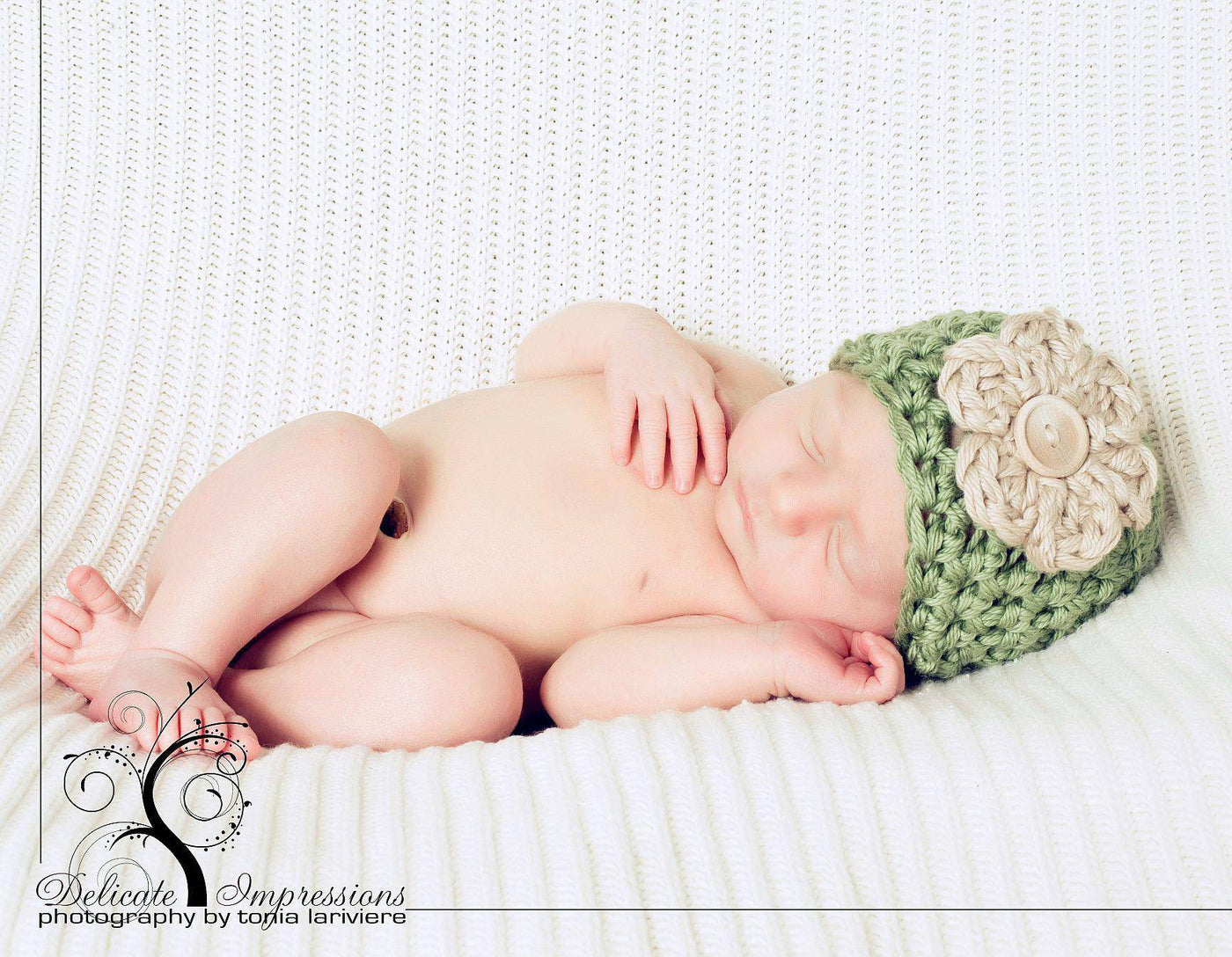 Vintage Green Newborn Beanie Hat - Beautiful Photo Props