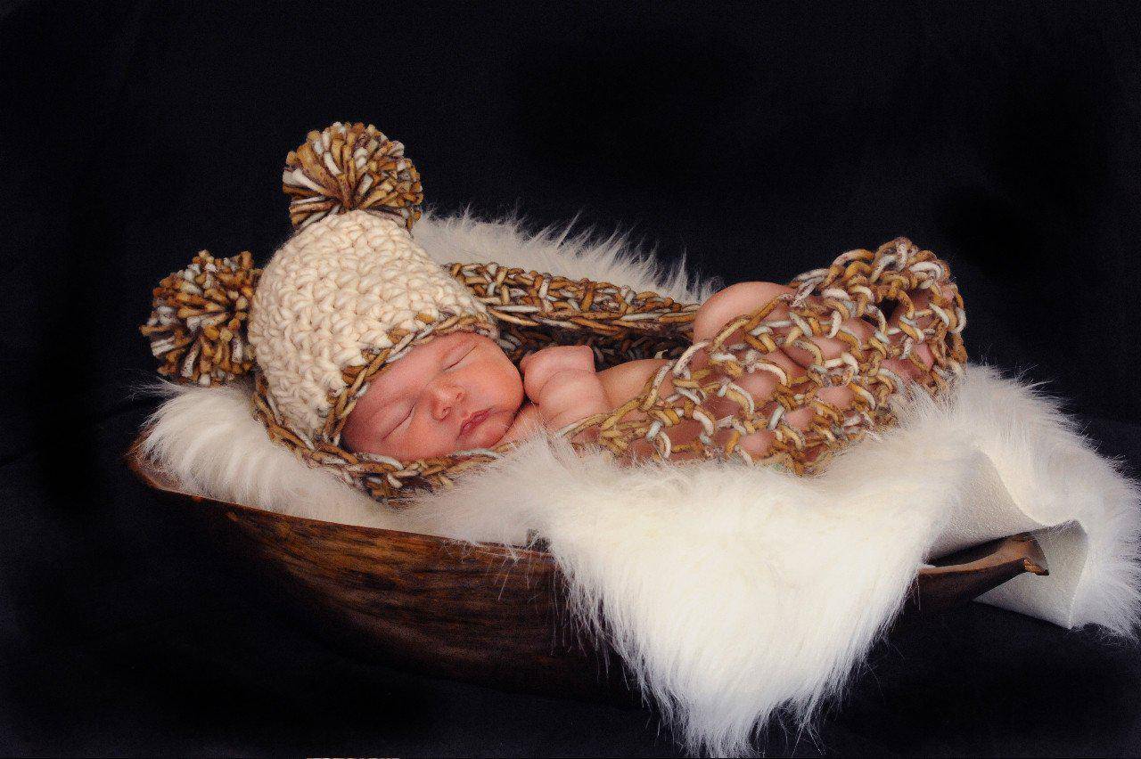 SET Mother Earth Newborn Pom Hat and Cocoon - Beautiful Photo Props
