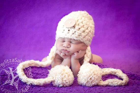 Cream Newborn Button Pom Hat - Beautiful Photo Props