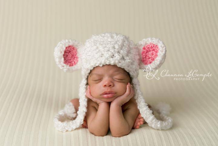 Little Lamb Newborn Hat White Pink - Beautiful Photo Props