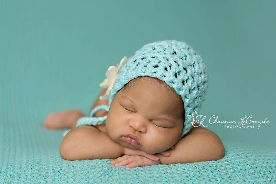 Blossom Newborn Bonnet Hat in Baby Blue - Beautiful Photo Props