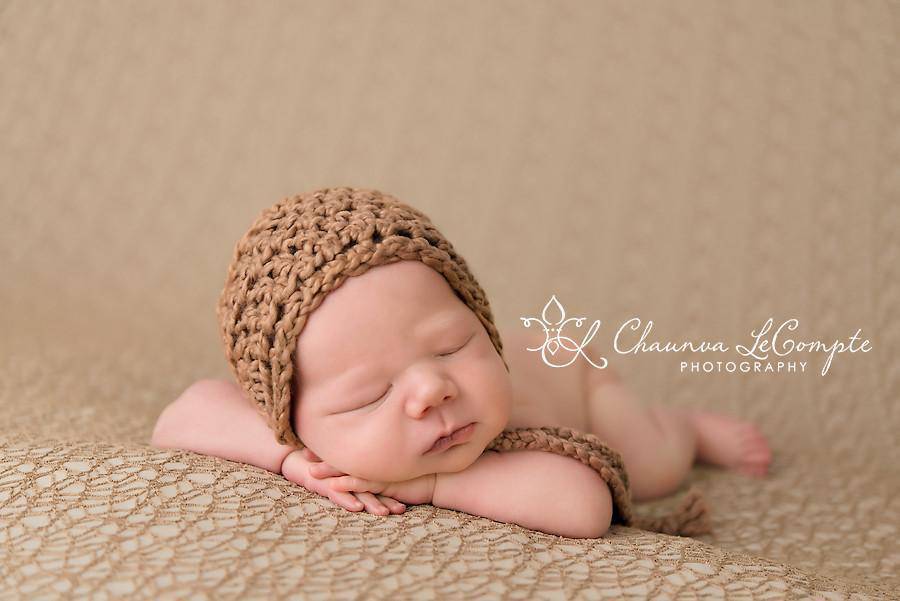 Simply Cotton Baby Bonnet in Pecan - Beautiful Photo Props