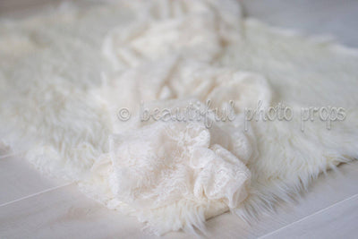 Stretch Lace Wrap in Cream - Beautiful Photo Props