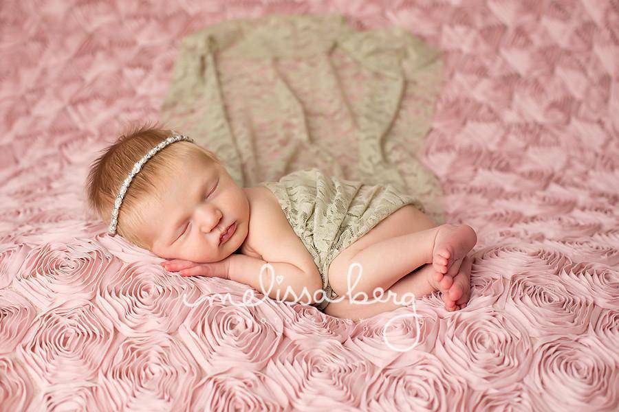 Stretch Lace Wrap in Fern Green - Beautiful Photo Props