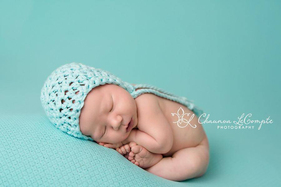 Simply Cotton Baby Bonnet in Light Blue - Beautiful Photo Props