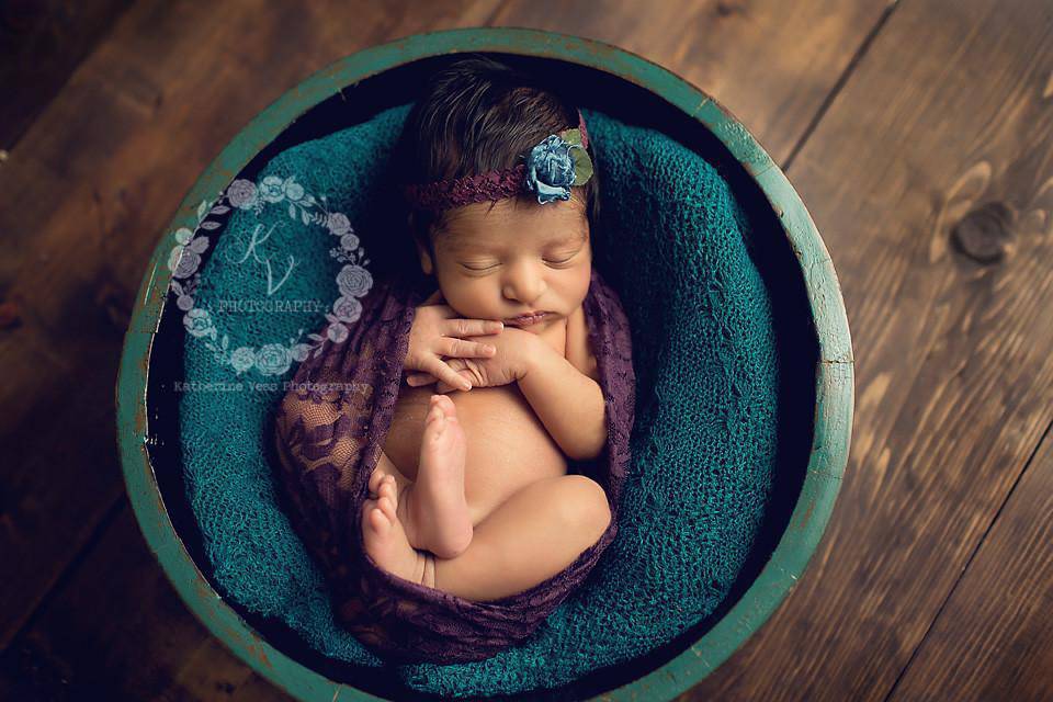 Stretch Lace Wrap in Plum Purple - Beautiful Photo Props