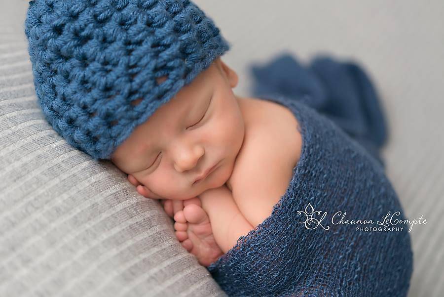 SET Denim Blue Jean Hat Stretch Knit Wrap - Beautiful Photo Props