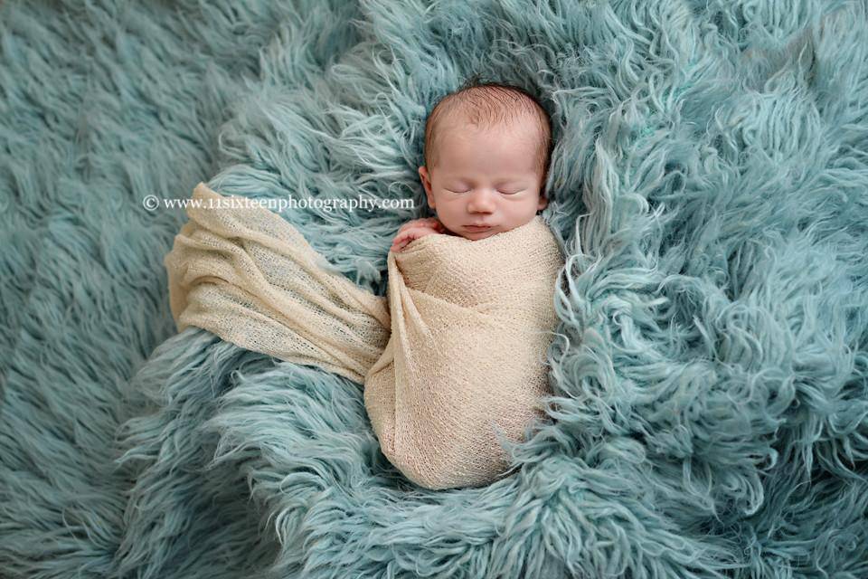 Cream Stretch Knit Baby Wrap - Beautiful Photo Props