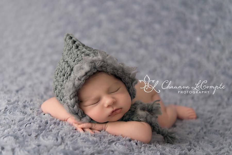 Newborn Fluffy Bonnet Hat in Gray - Beautiful Photo Props