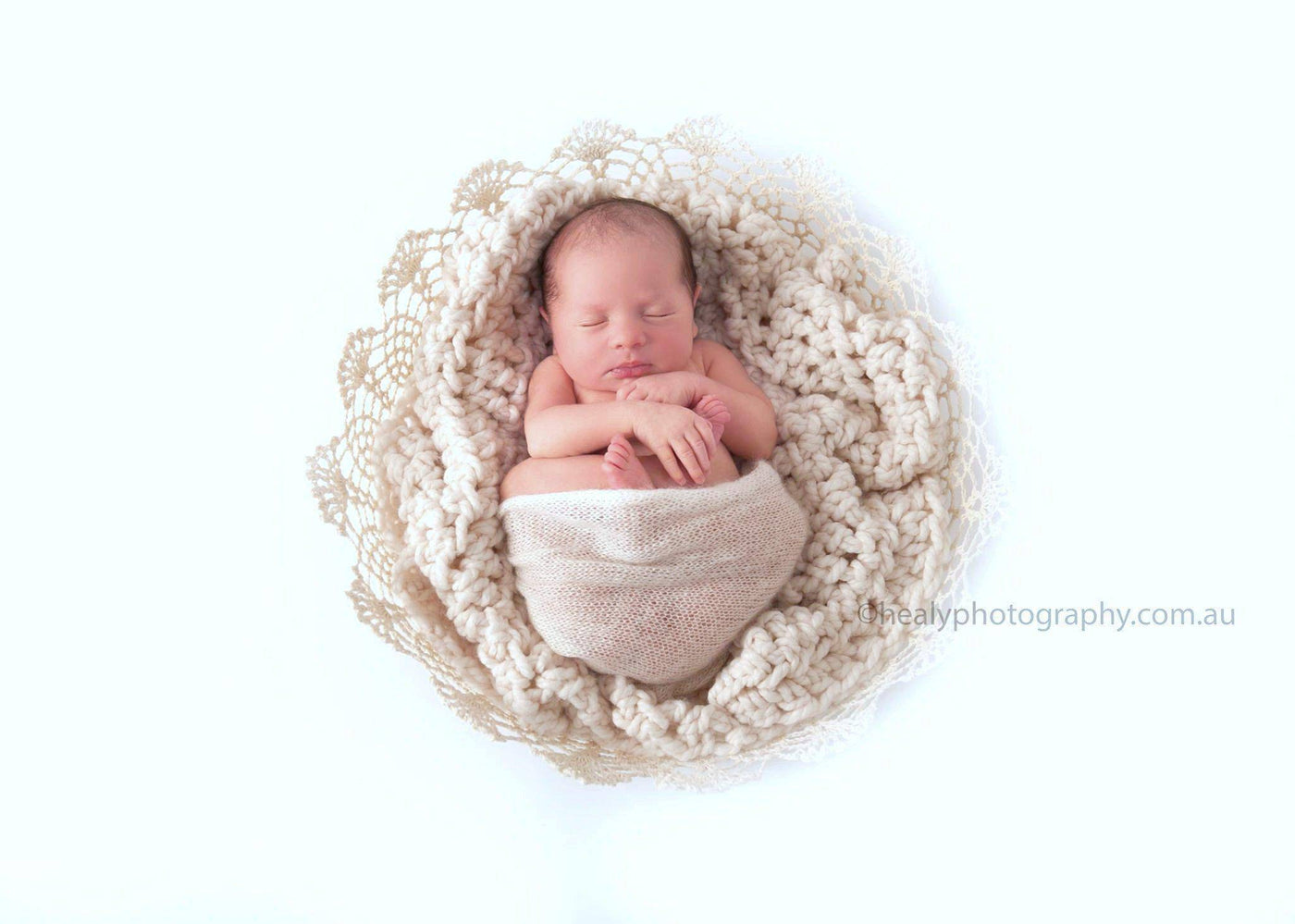 Chunky Light Cream Baby Blanket - Beautiful Photo Props