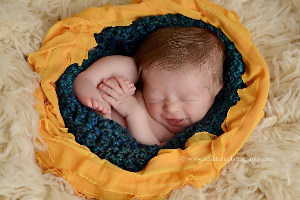 Blue Lagoon Baby Bowl Newborn Egg - Beautiful Photo Props