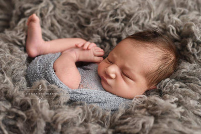 Light Gray Stretch Knit Newborn Baby Wrap - Beautiful Photo Props