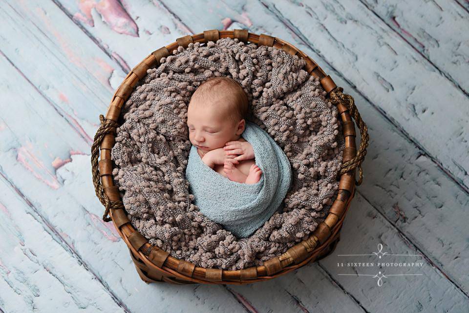Light Gray Stretch Knit Newborn Baby Wrap - Beautiful Photo Props