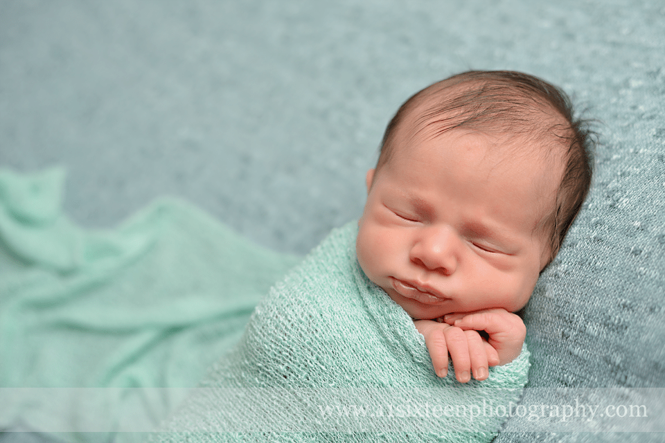 SET Taupe Faux Flokati Fur and Mint Stretch Knit Wrap - Beautiful Photo Props