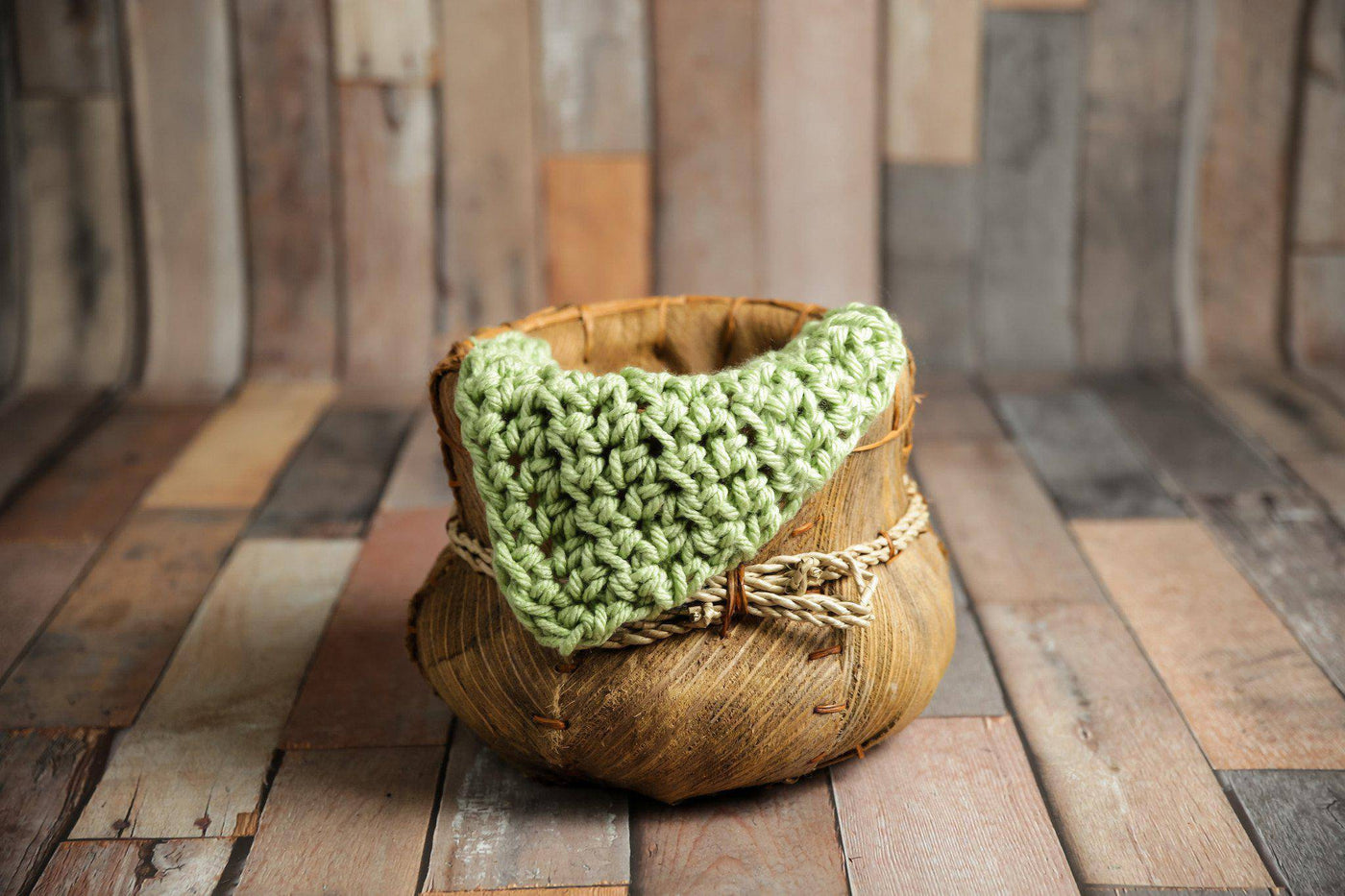 Sage Green Chunky Newborn Baby Blanket - Beautiful Photo Props