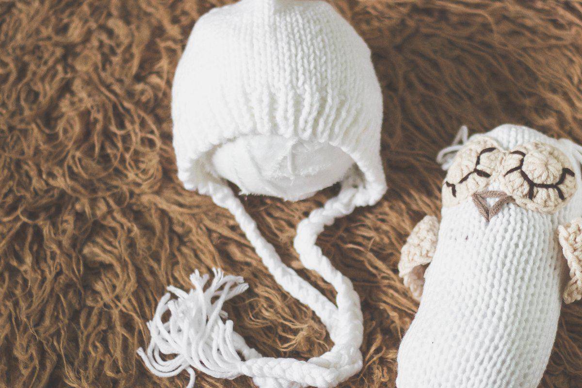 SET Cream Newborn Bonnet Hat and Stuffed Owl - Beautiful Photo Props