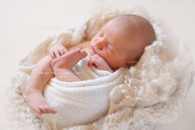 White Cloud Woven Fabric Newborn Wrap - Beautiful Photo Props
