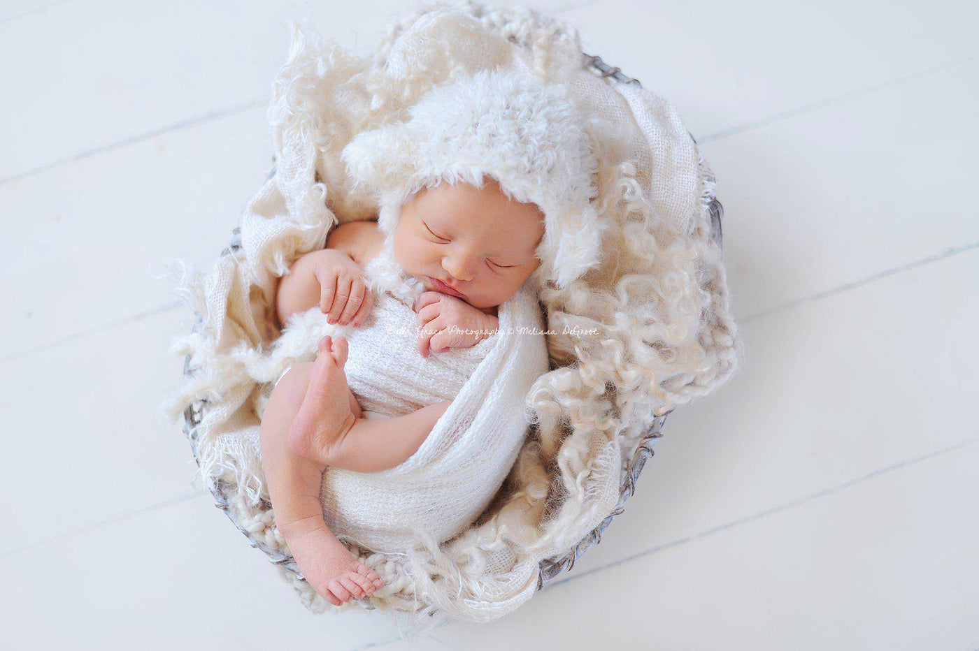 White Cloud Woven Fabric Newborn Wrap - Beautiful Photo Props