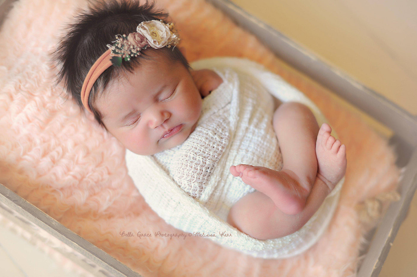 White Cloud Woven Fabric Newborn Wrap - Beautiful Photo Props