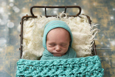 Chunky Aqua Blue Newborn Baby Blanket - Beautiful Photo Props