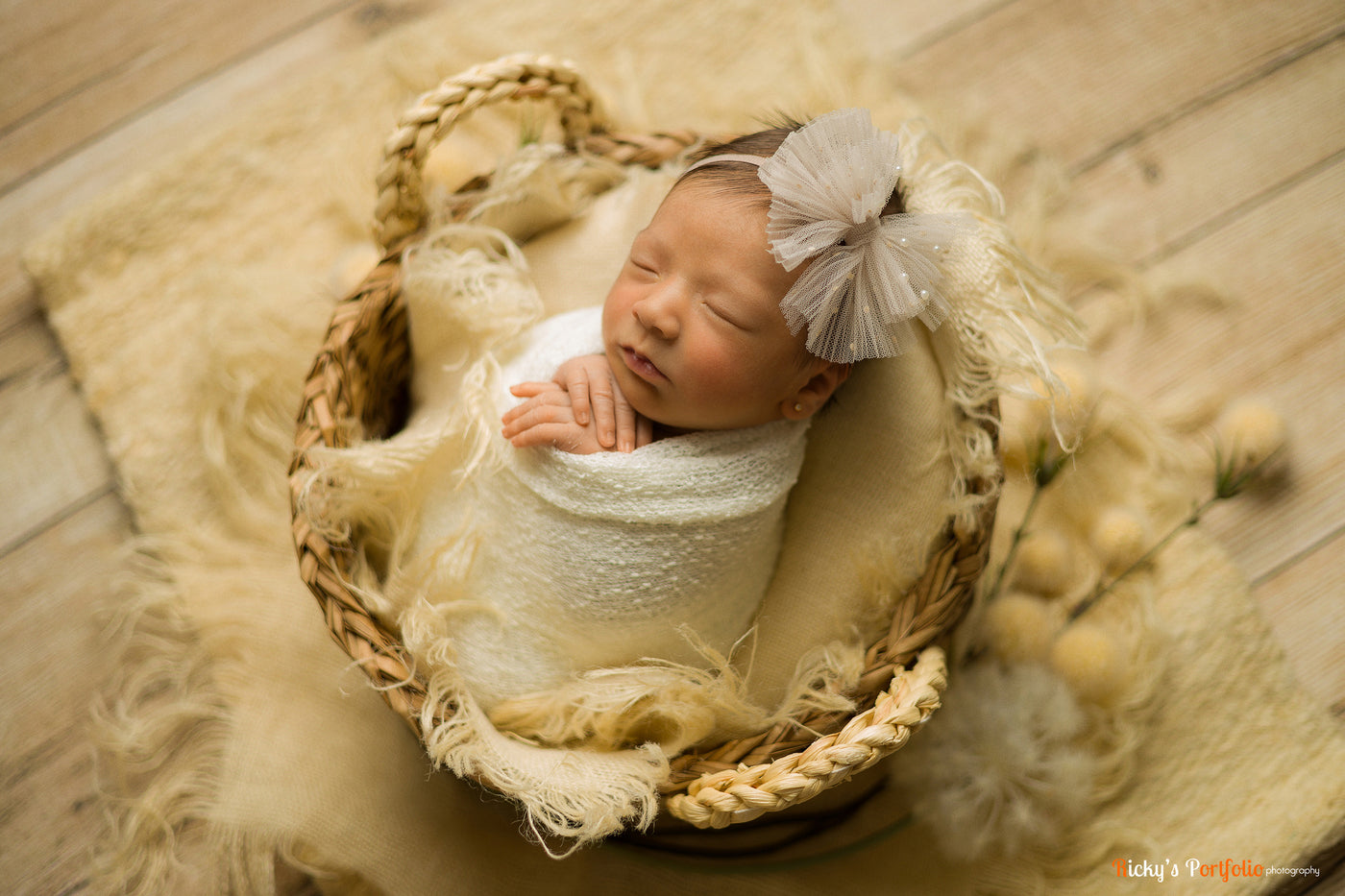 Cream Stretch Knit Baby Wrap - Beautiful Photo Props