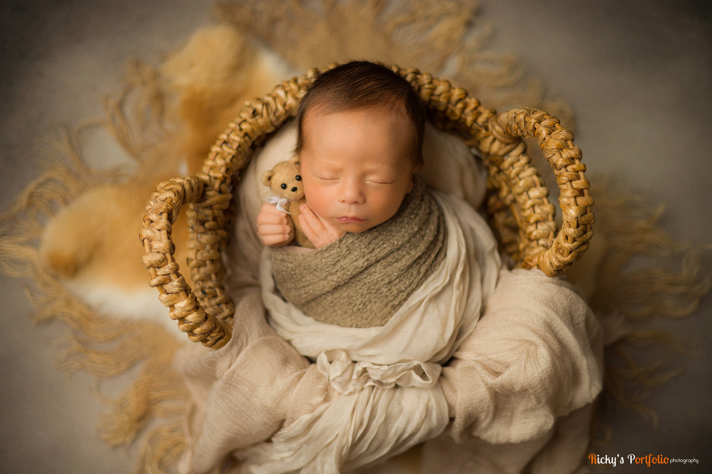 Putty Stretch Knit Baby Wrap Beautiful Photo Props